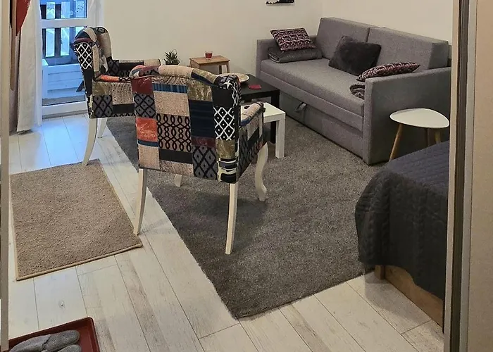 Anikaapartmani, * Brzeće